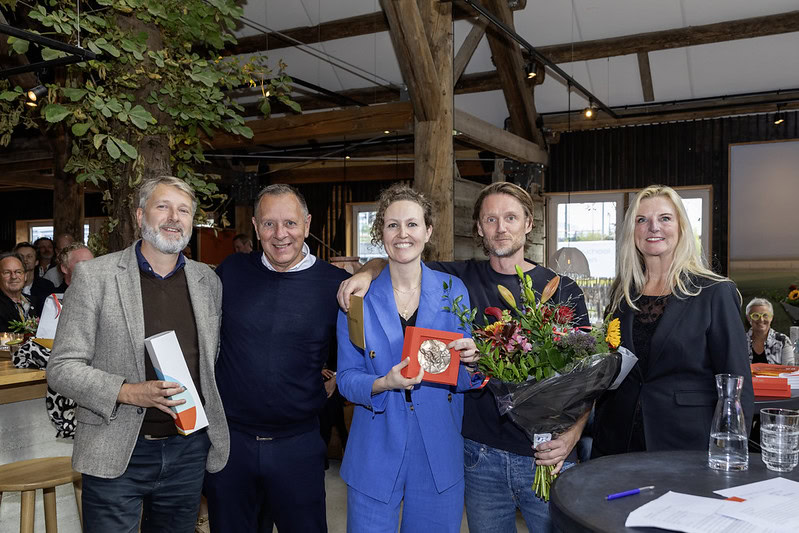 54060640956 0214b880c1 c